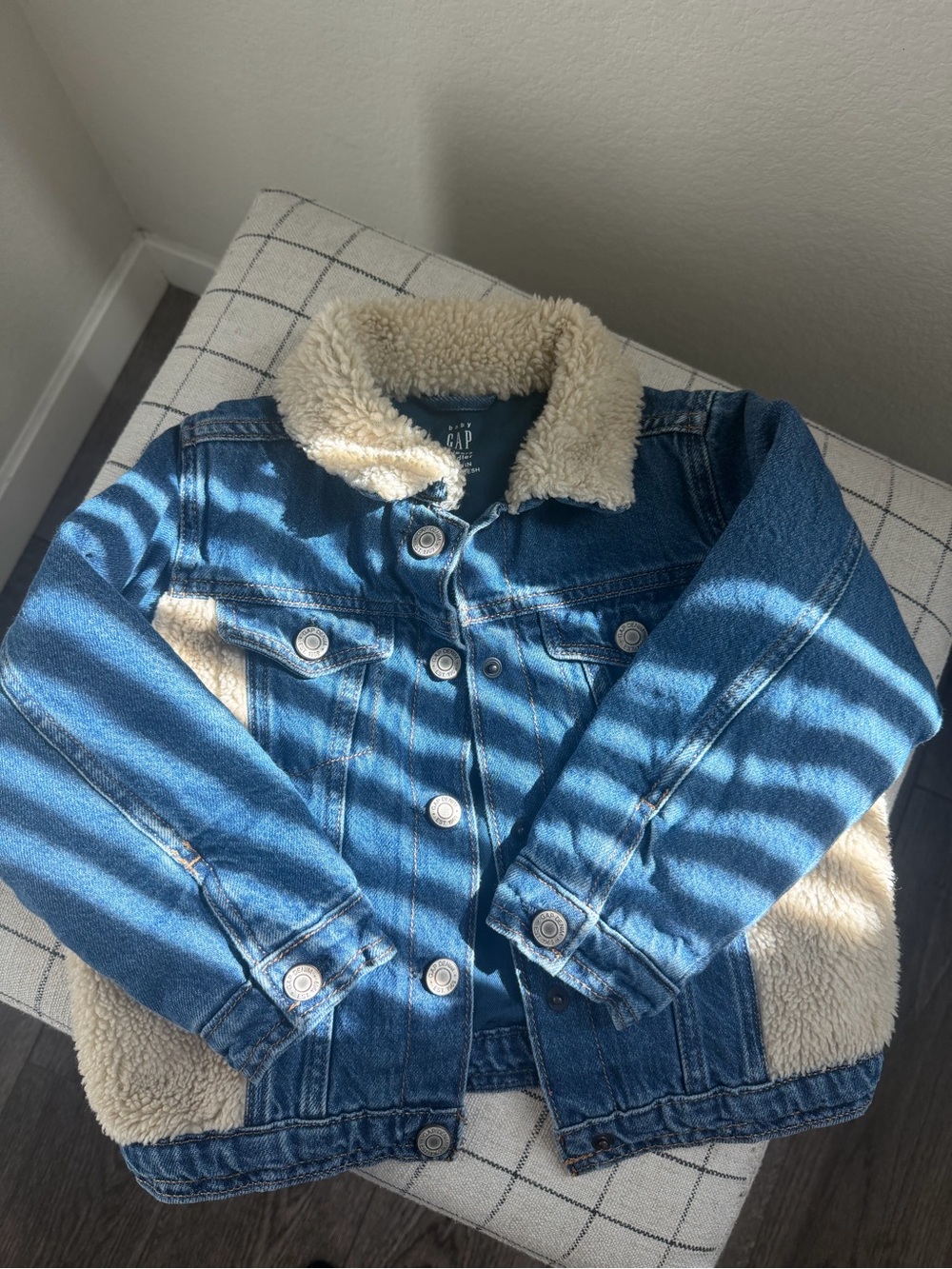 GAP Kids Blue Denim Sherpa-Lined Jacket With Heart Size 5